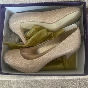 Champagne Gold Sparkle Fabric Pumps